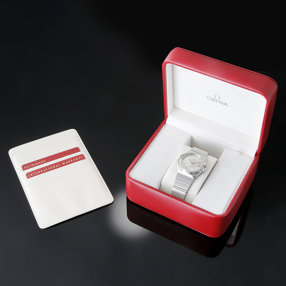 오메가 뉴 컨스틸레이션 스틸