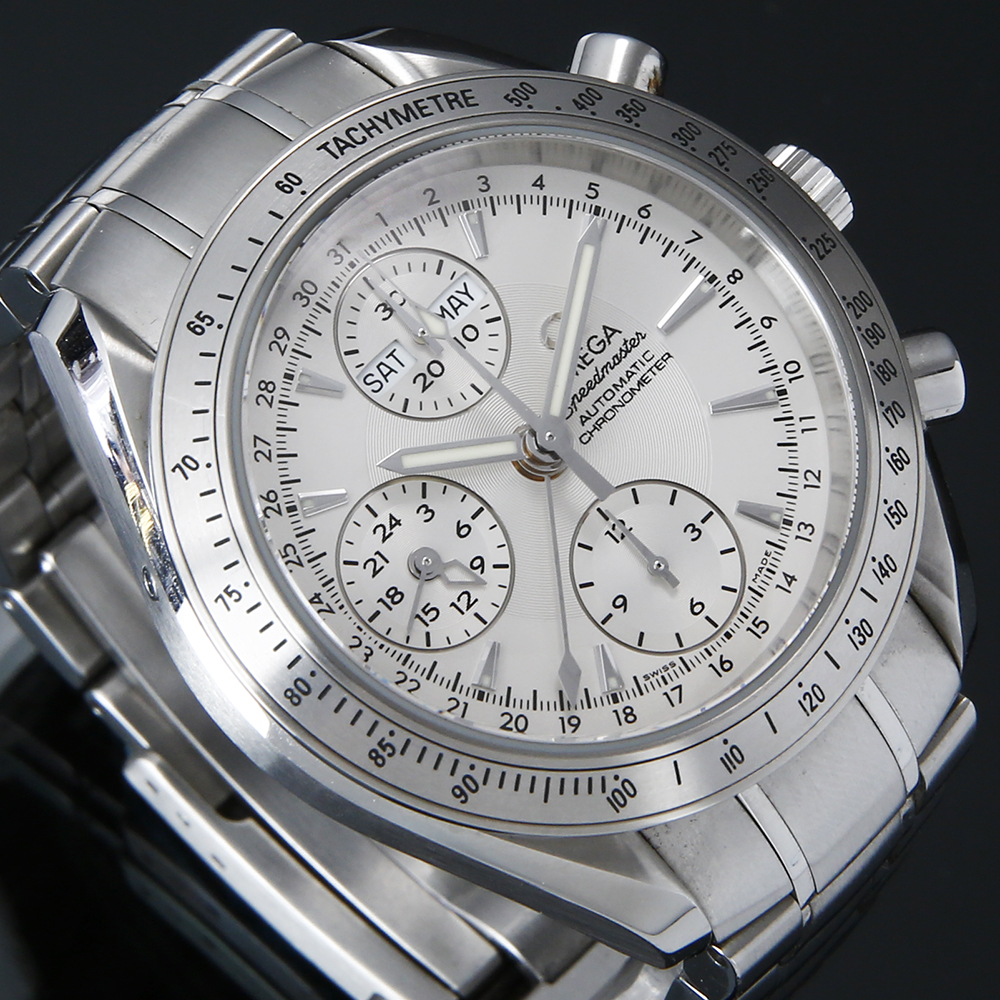 오메가 스피드마스터 트리플 데이 상세 이미지