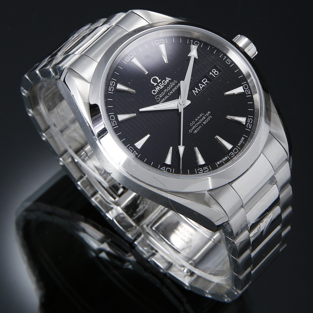 오메가 씨마스터 아쿠아테라 애뉴얼 캘린더