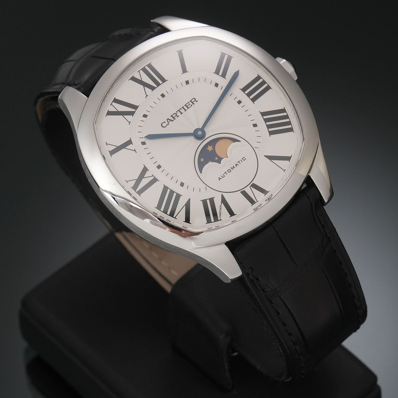 까르띠에 드라이브 라지 문페이즈 상세 이미지