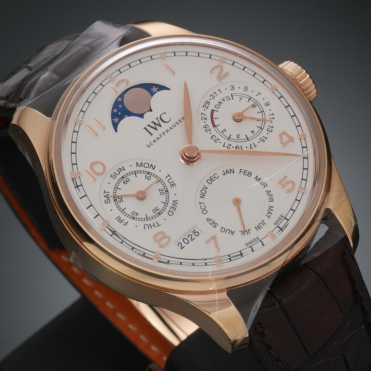 포르투기저 퍼페츄얼 캘린더 상세 이미지