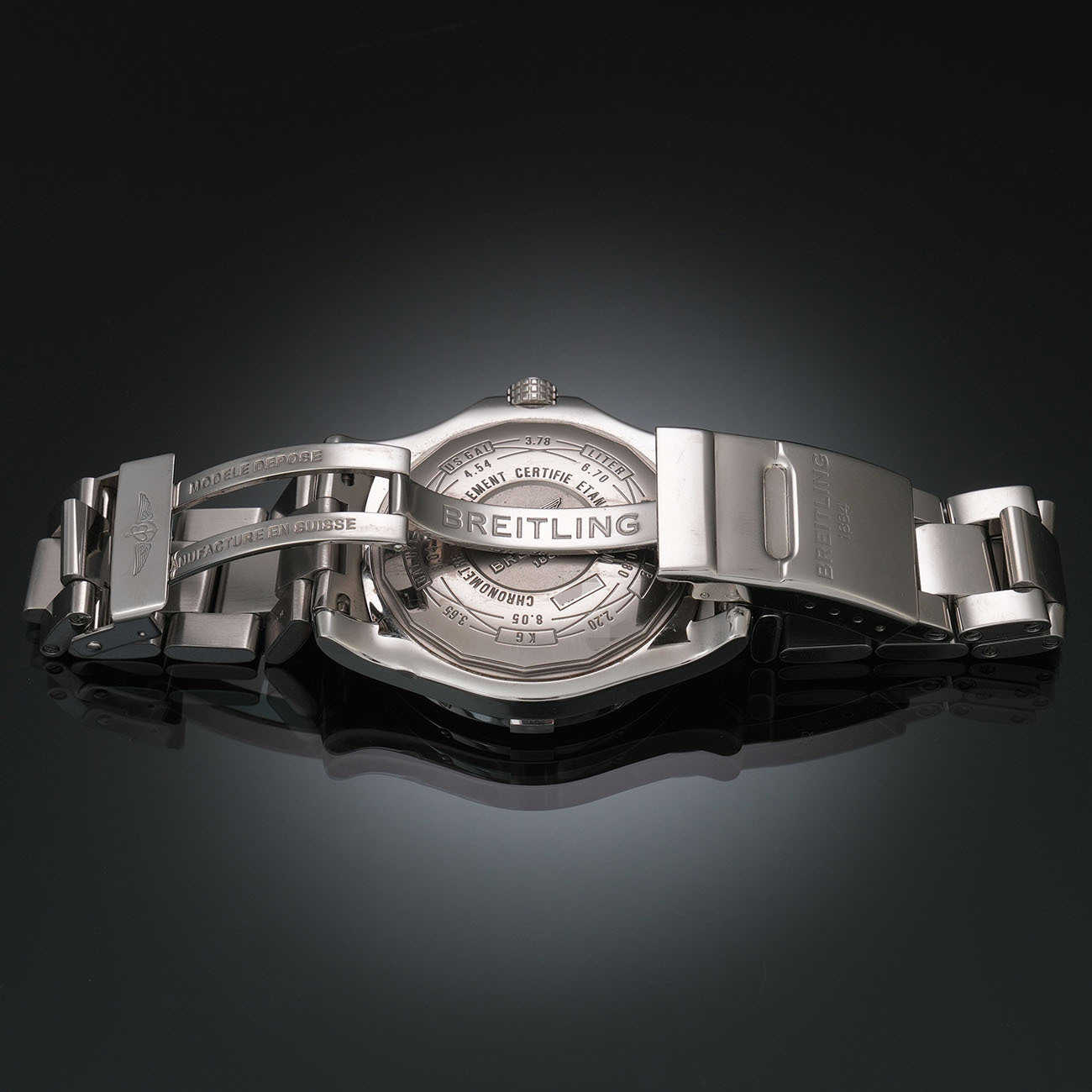 브라이틀링 어벤져 II GMT 상세 이미지